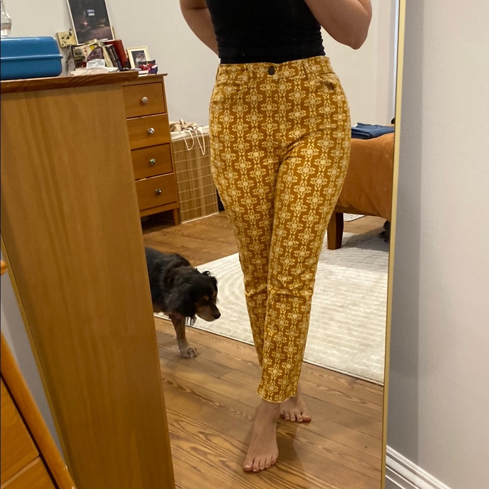 Stylish Yellow Patterned Women's Pants